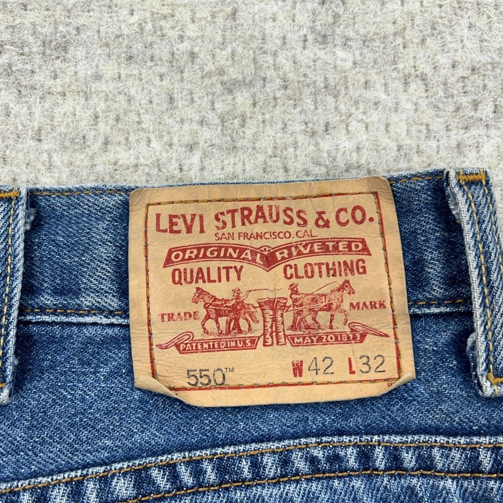 Vintage Levis 550 Jeans Men 42x32 Relaxed Fit Straight Leg Y2K Baggy Grunge Worn - Picture 9 of 16